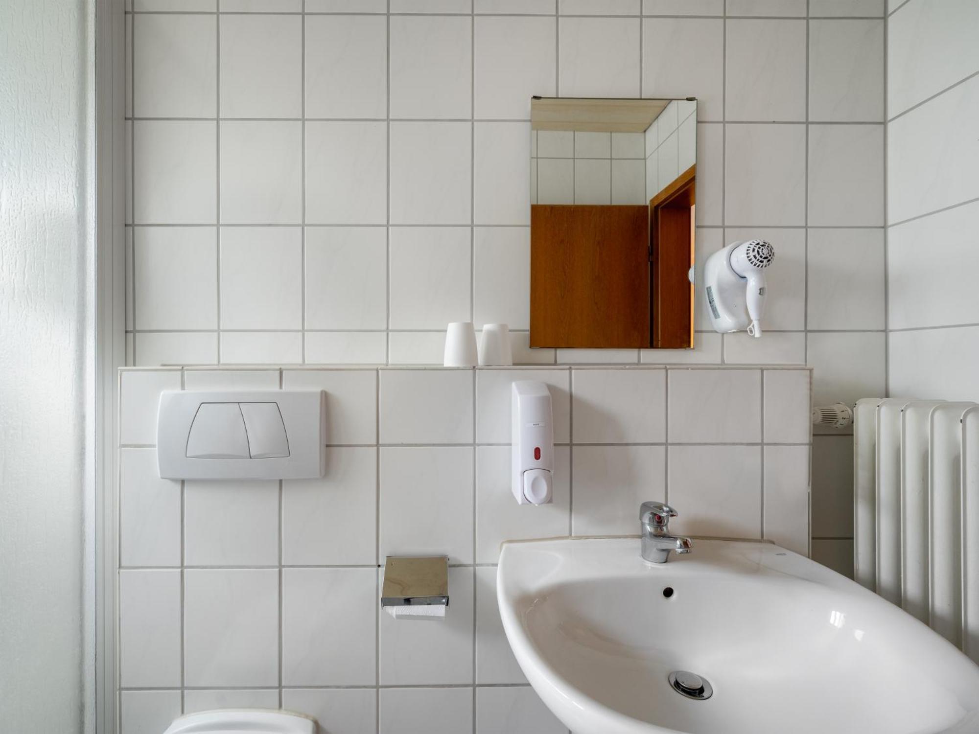 Hotel Haefner Bad Schonborn Quarto foto